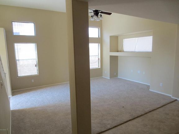 4th image of 17022 W Bridlington Ln