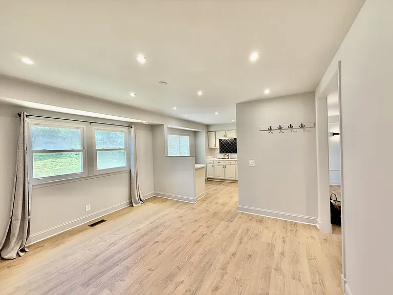 207 Blue Ridge Dr — Photo 31