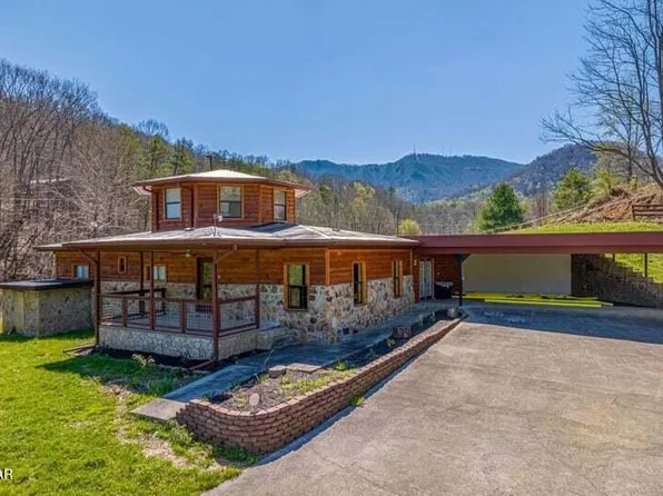 565 Sugar Loaf Rd, Seymour, TN 37865