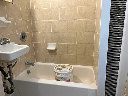 Rented by Premier One Realty LLC | media 4