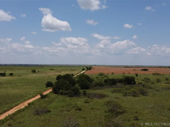 2860 N County Rd, Ryan, OK 73565