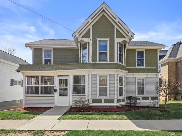 219 North Center AVENUE #219 1/2, Jefferson, WI 53549
