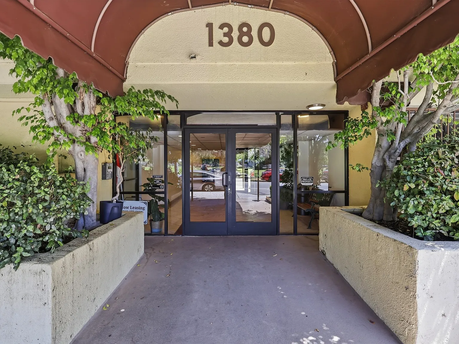 Parkview Apartments — Photo 2