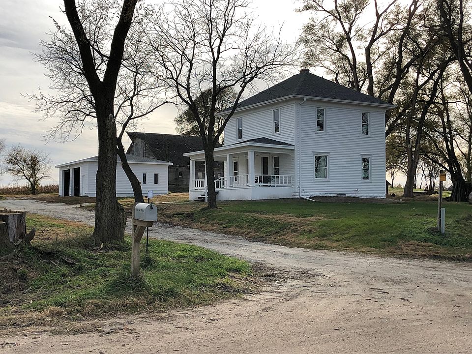 2nd image of 685 County Road A