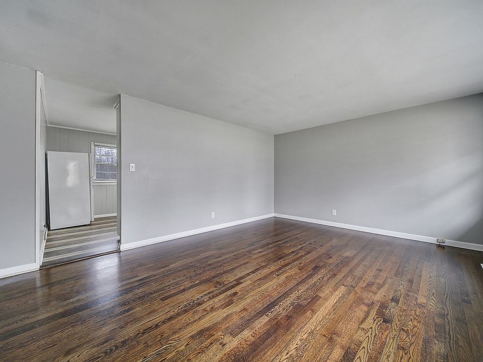 1st image of 1321 Lynhurst Dr