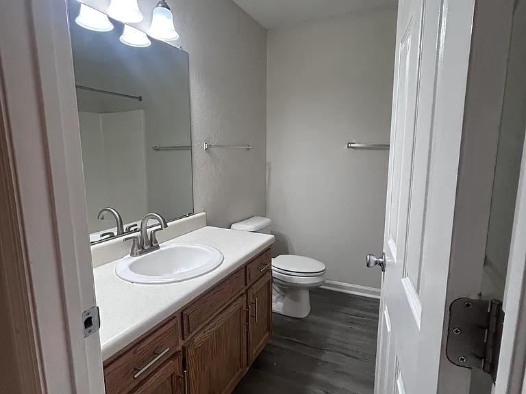 9894 Bettis Estates Ln — Photo 12