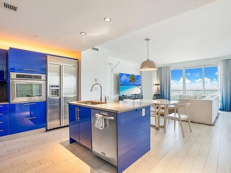 1st image of 3101 Bayshore Dr #1406