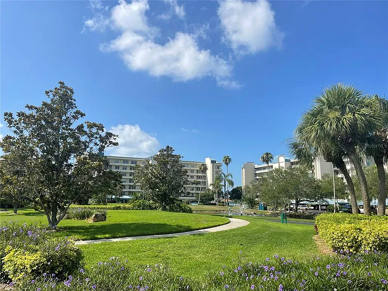7872 Sailboat Key Blvd S #504 — Photo 37