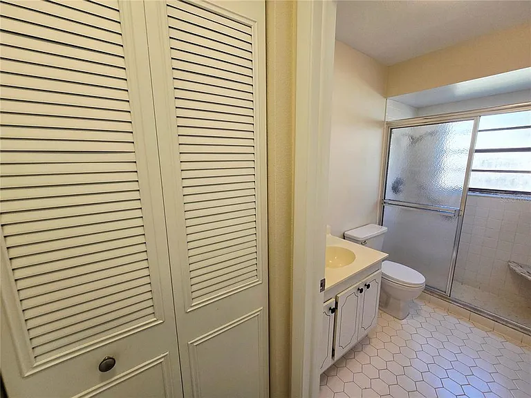1225 56th St W — Photo 15