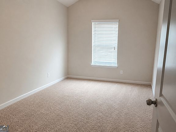 4th image of 203 Madison Grace Ave