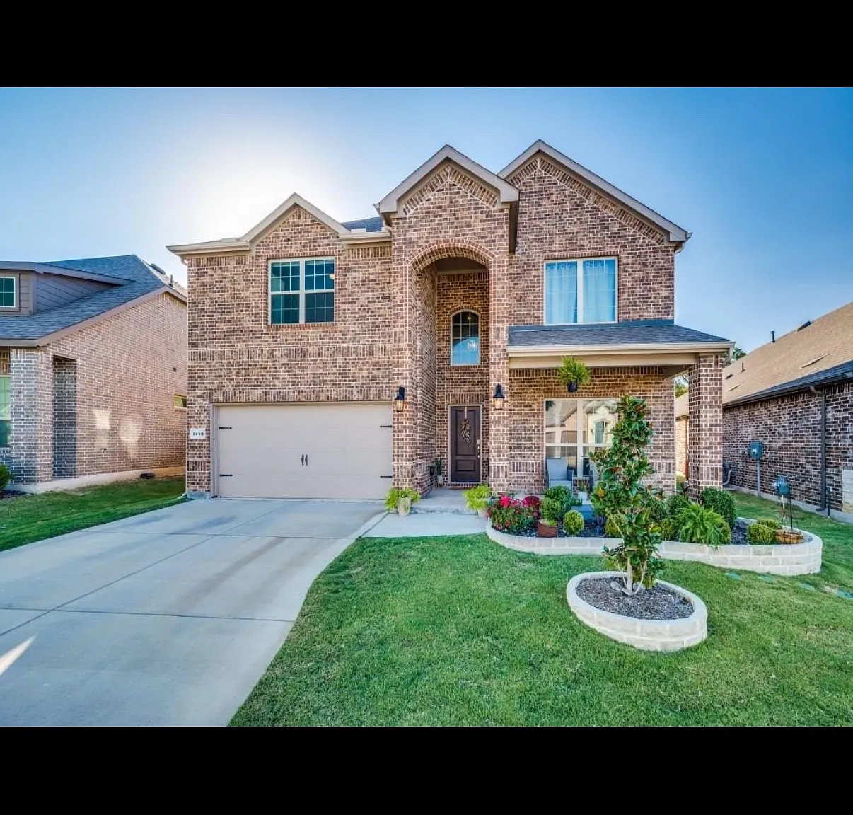 5 bed, 2935 sqft, $3,855 — Photo 1
