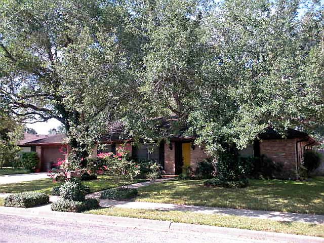 1st image of 401 Sherwood Dr