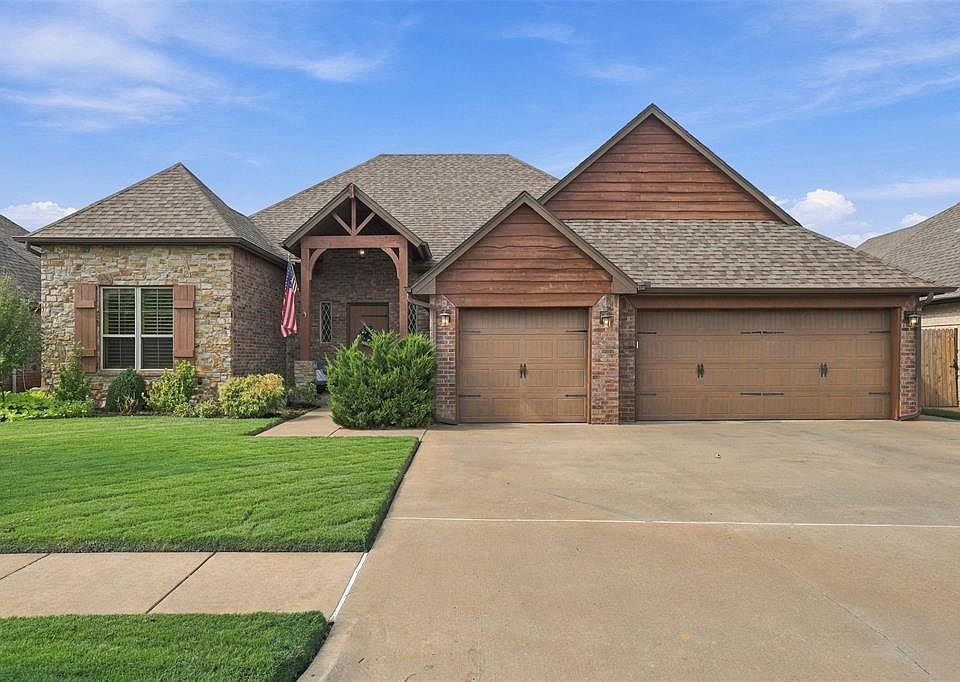 1st image of 19605 Rambling Creek Dr