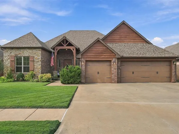 19605 Rambling Creek Dr, Edmond, OK 73012