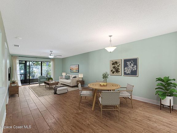 4th image of 205 Country Club Dr