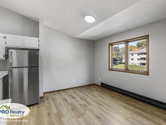 5th image of 1570 Wheelock Ln APT 301