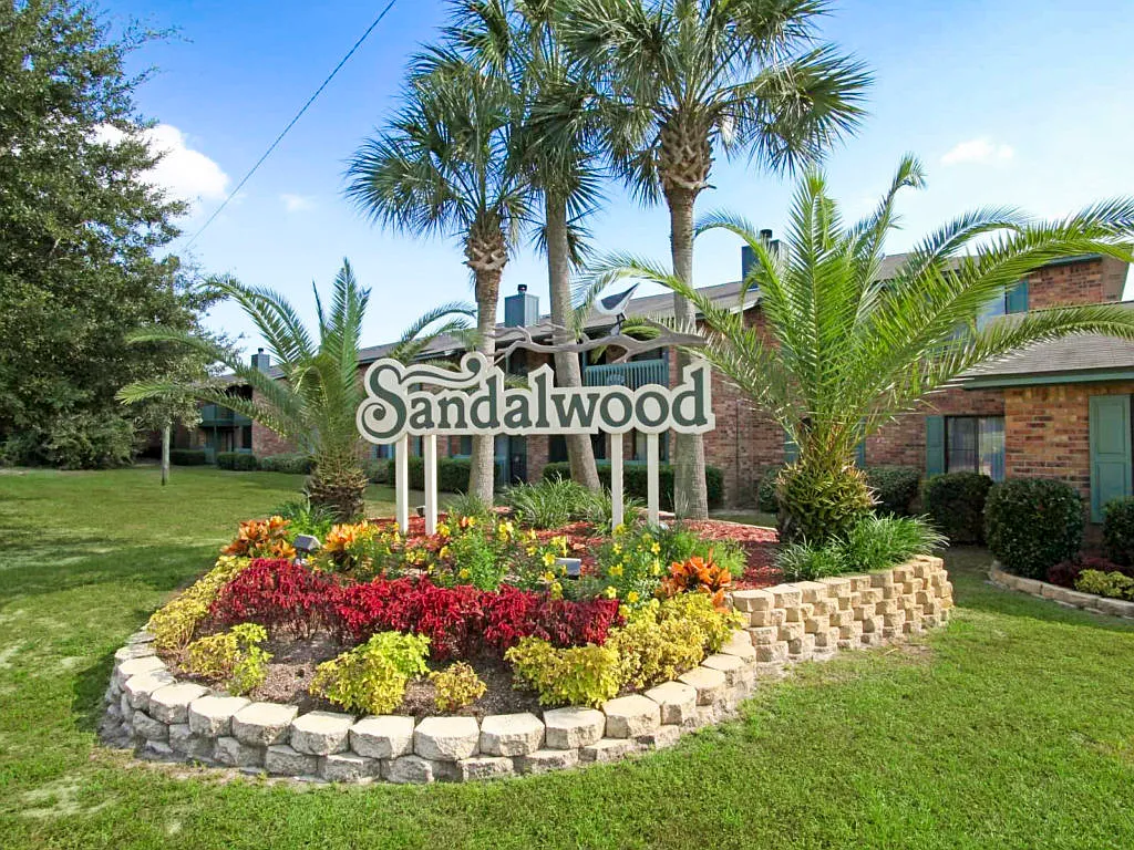 Sandalwood Apartments — Photo 3
