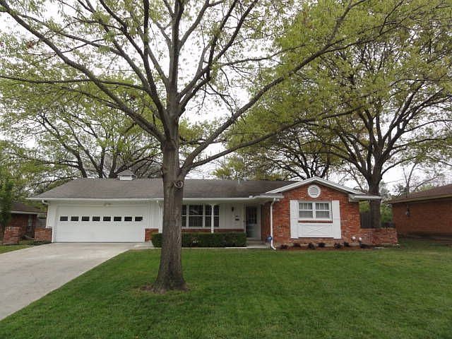1st image of 5817 Trail Lake Dr