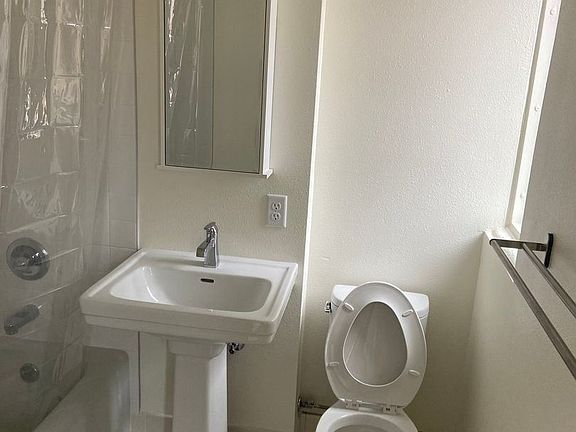 5th image of 114 N 3rd St #217
