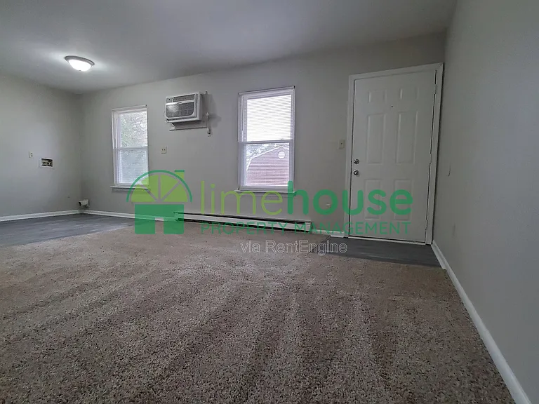 9117 Chesapeake Blvd #4 — Photo 9