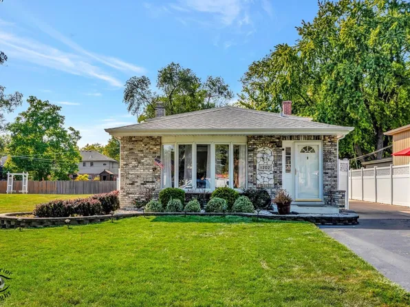 11202 S Leclaire Ave, Alsip, IL 60803