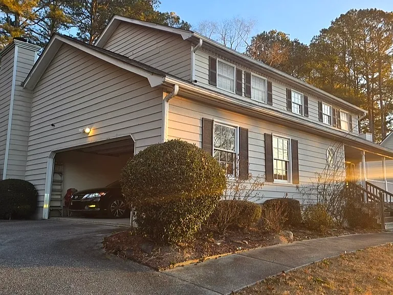 1995 Meadowchase Ct — Photo 4