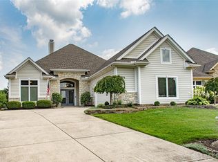 715 Yankee Trace Dr, Dayton, OH 45458