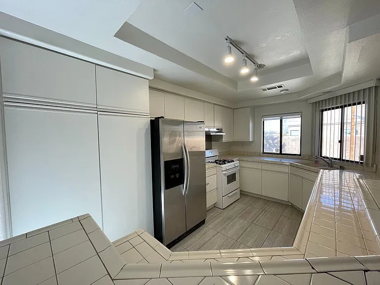 PS T 33387 — Photo 20