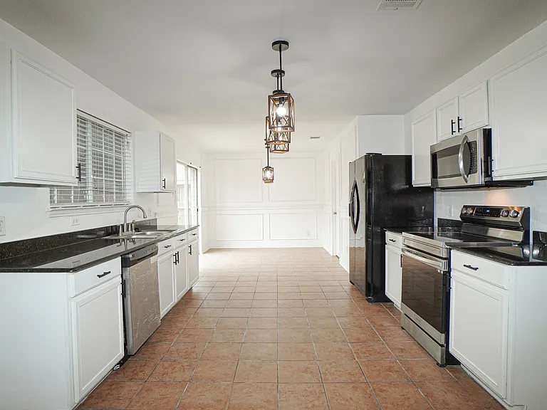 4006 Collin Ct — Photo 7