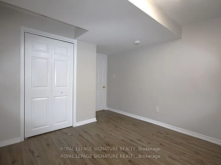 70 Penbridge Cir #LOWER — Photo 20