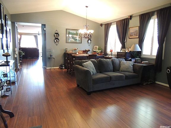 4th image of 20633 Sarazen Pl