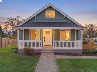 17909 Oatfield Rd, Gladstone, OR 97027