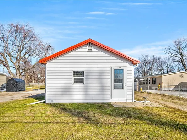 415 NW 49th Pl, Des Moines, IA 50313
