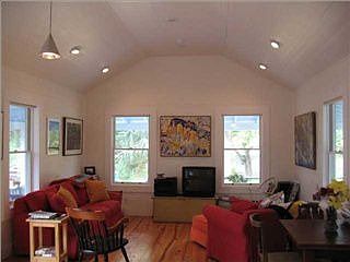 5th image of 88 Avenue G