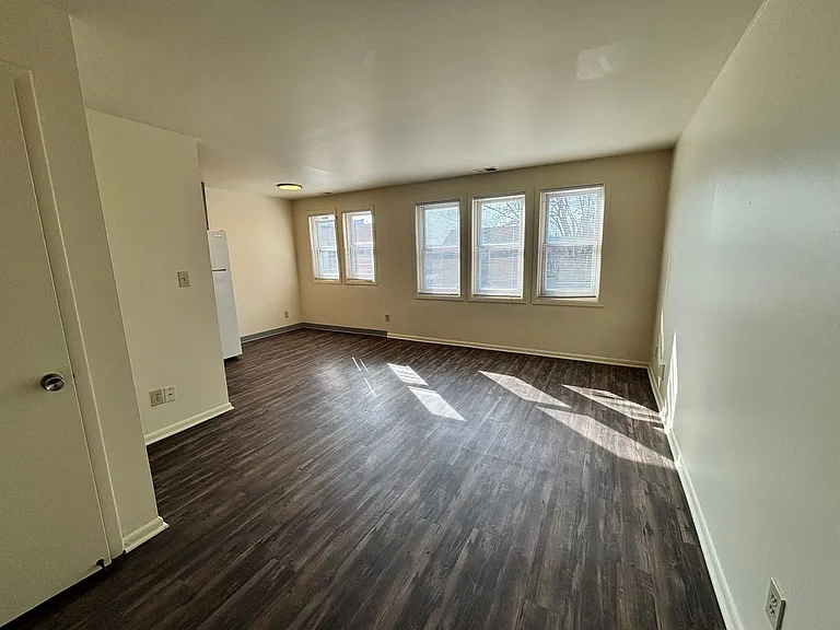 1450 N College Ave — Photo 1