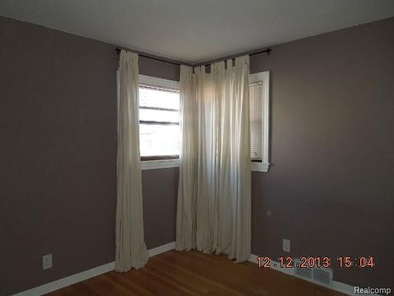 5th image of 1545 10th St