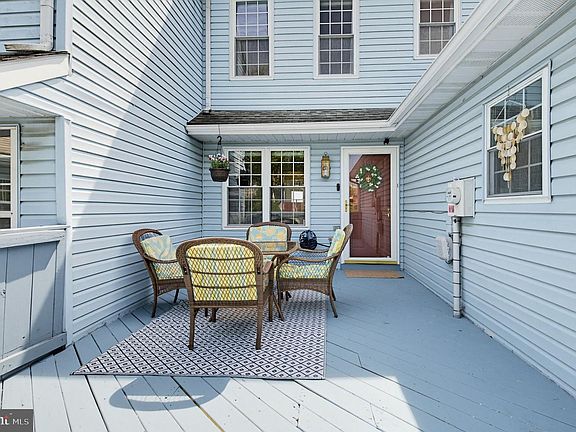 3rd image of 217 Winding Hill Dr
