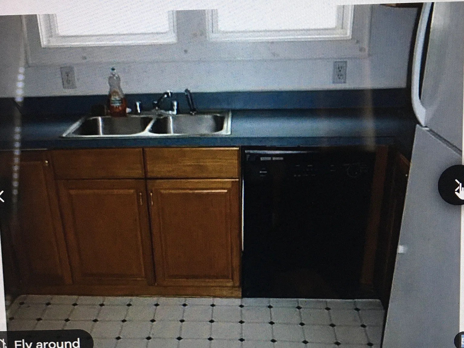 2 bed, 1250 sqft, $1,750 — Photo 2