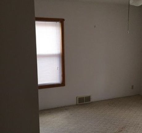 4th image of 533 27th St #1