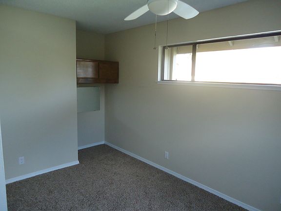 2nd image of 2544 Lagoon Ln