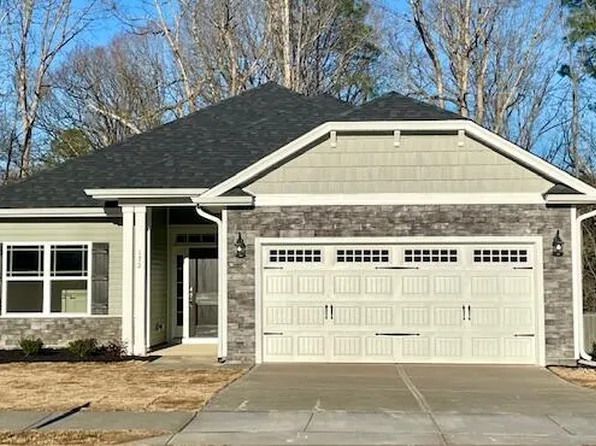 172 Southern Estates Dr, Sanford, NC 27330