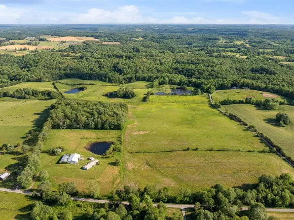 6 Old Salem Church Rd, Greensburg, KY 42743