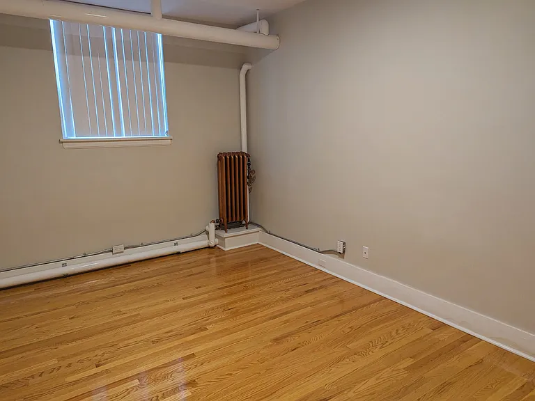 217 Sherbrook St — Photo 16
