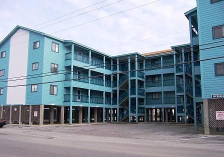 1st image of 1404 Canal Dr APT 12