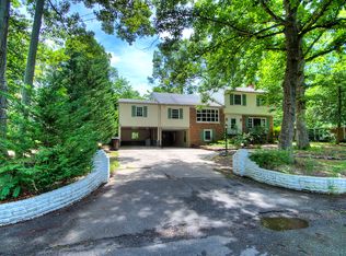 1427 Boroughbridge Rd, Richmond, VA 23225