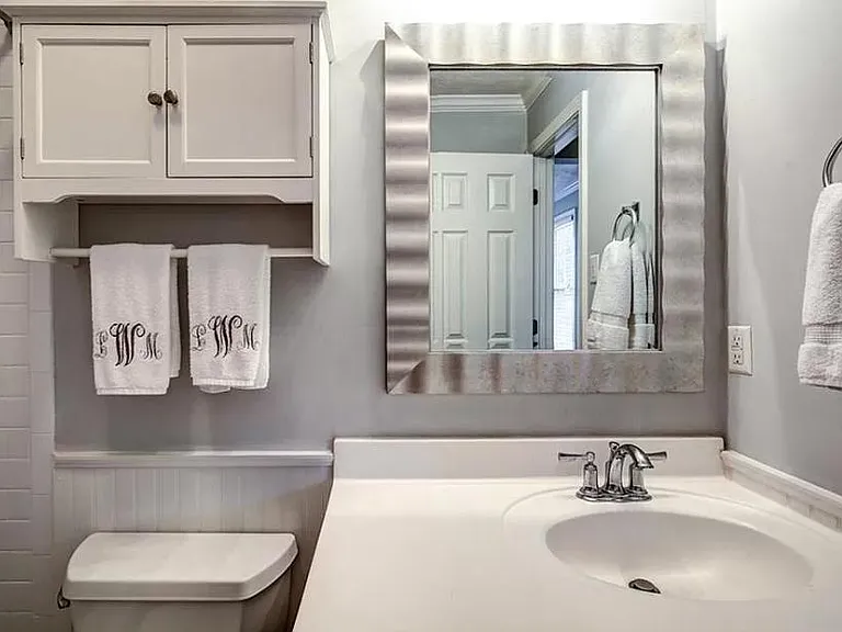 1812 Hickory Rd — Photo 12