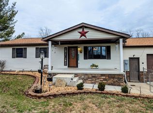 62769 Riggs Rd, Bellaire, OH 43906
