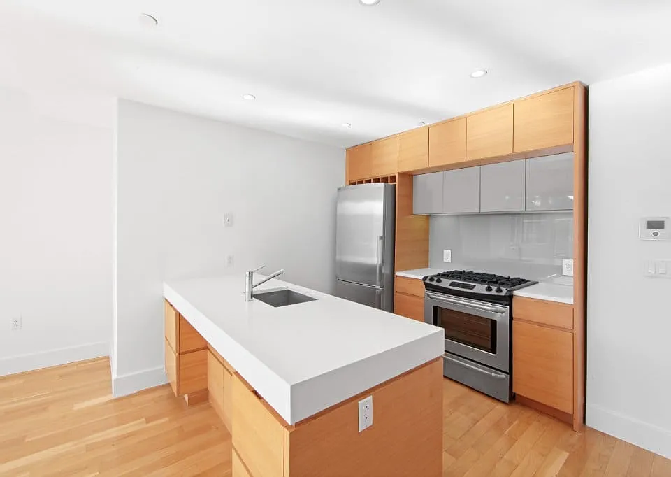 150 4th Ave #2H