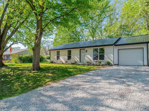 310 E Sycamore St, Galveston, IN 46932