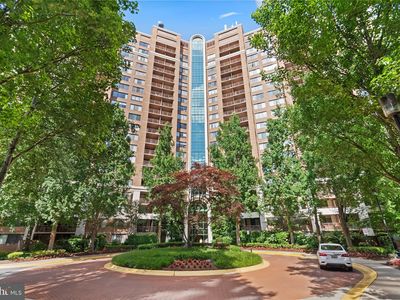 10101 Grosvenor Pl APT 805, Rockville, MD, 20852